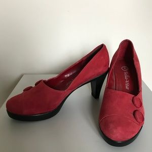 Cute Red Suede Pumps